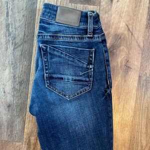 BKE Stella size 23 slim fit low rise ankle skinny